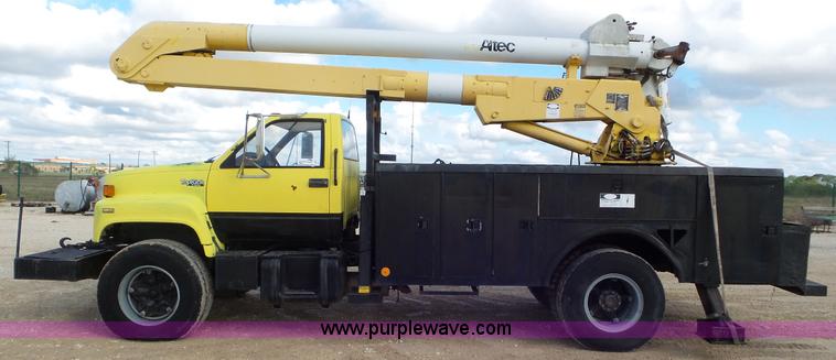 image for item J8372 1991 GMC TopKick bucket truck