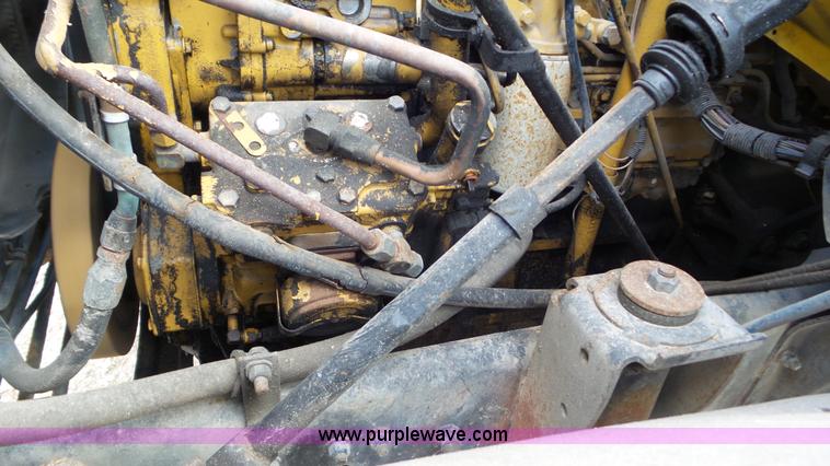 image for item J8372 1991 GMC TopKick bucket truck