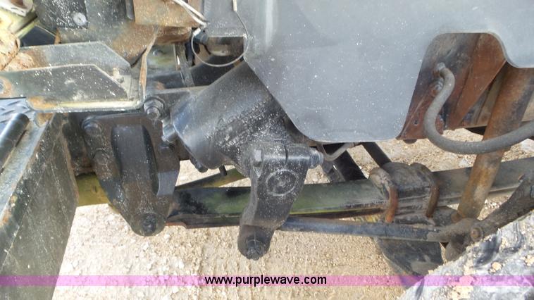 image for item J8372 1991 GMC TopKick bucket truck