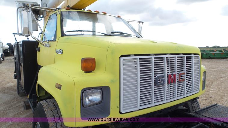 image for item J8372 1991 GMC TopKick bucket truck