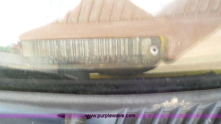 image for item J8372 1991 GMC TopKick bucket truck