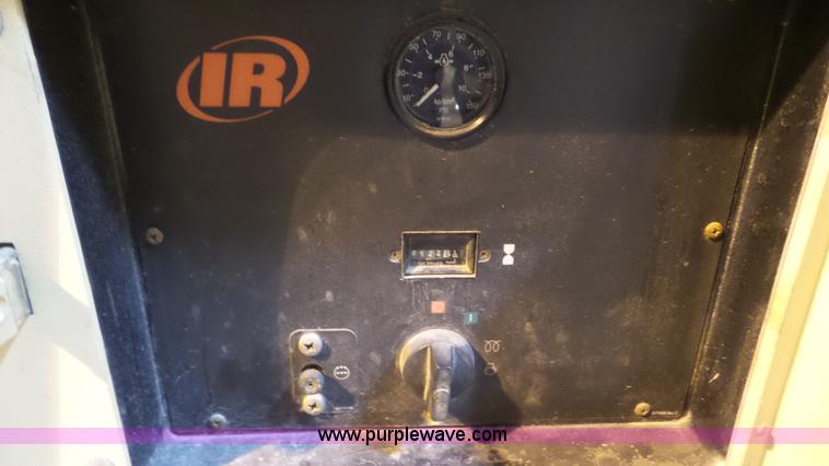 image for item J8377 2007 Ingersoll Rand P185 air compressor