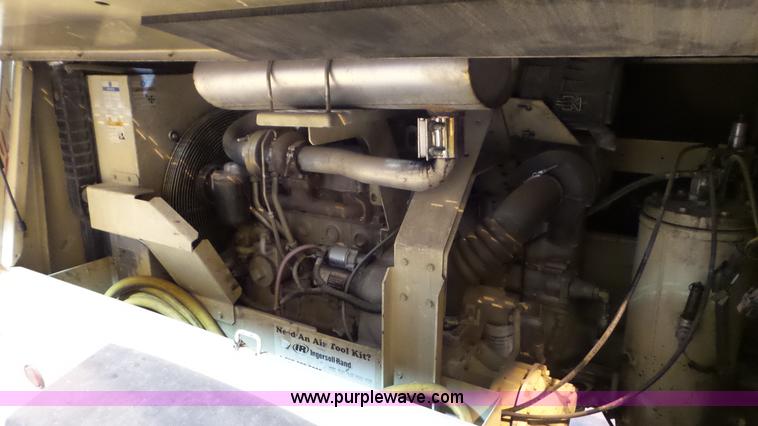 image for item J8377 2007 Ingersoll Rand P185 air compressor