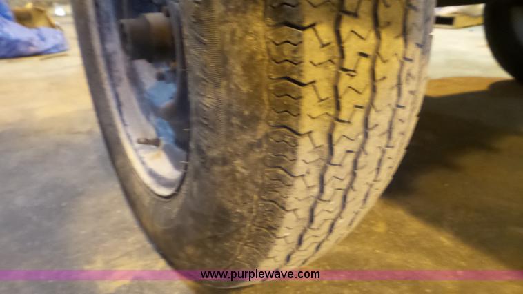 image for item J8377 2007 Ingersoll Rand P185 air compressor