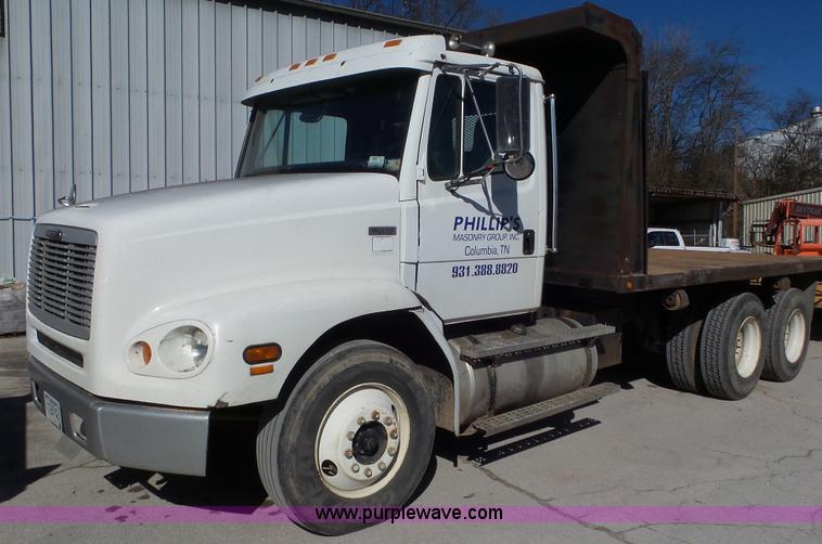 image for item J8381 1998 Freightliner FL112 dump flatbed truck