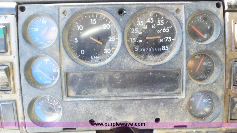 image for item J8381 1998 Freightliner FL112 dump flatbed truck