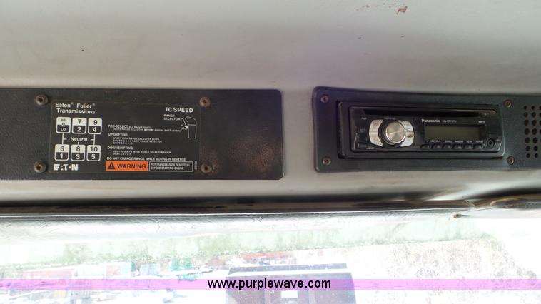 image for item J8381 1998 Freightliner FL112 dump flatbed truck