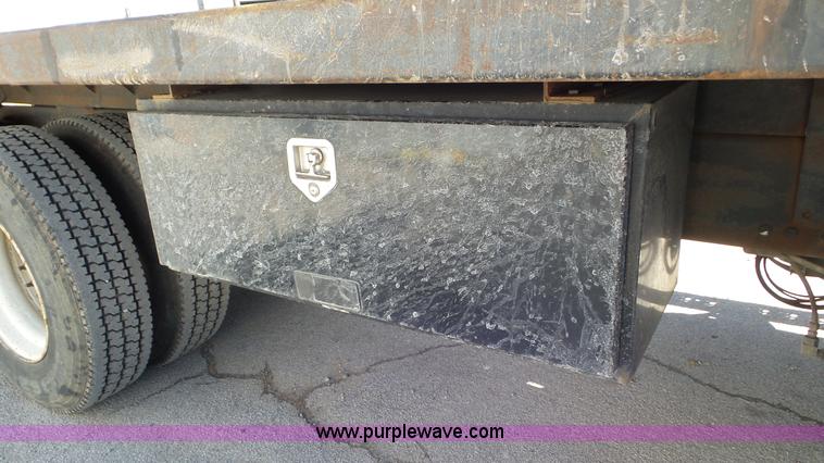 image for item J8381 1998 Freightliner FL112 dump flatbed truck