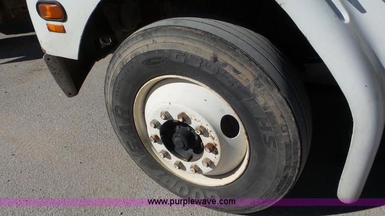 image for item J8381 1998 Freightliner FL112 dump flatbed truck