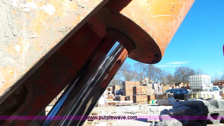 image for item J8383 2004 SkyTrak 8042 telehandler