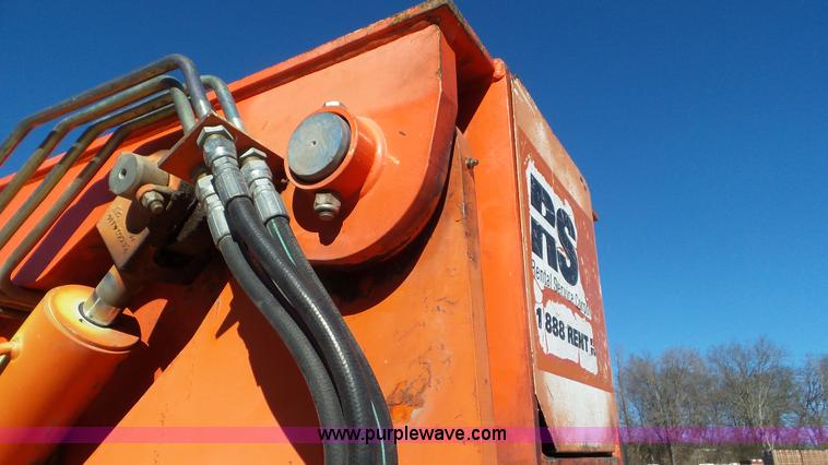 image for item J8383 2004 SkyTrak 8042 telehandler