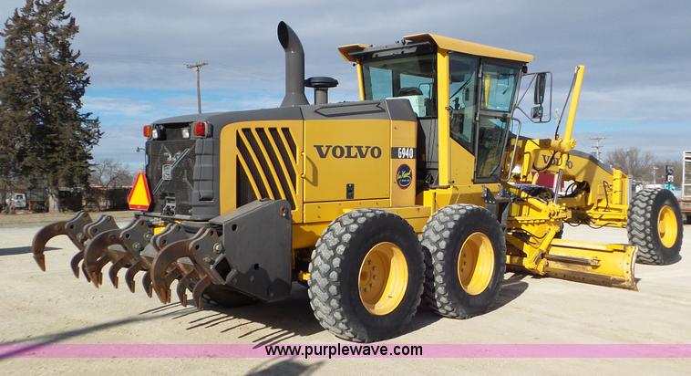 image for item J8389 2007 Volvo G940 motor grader