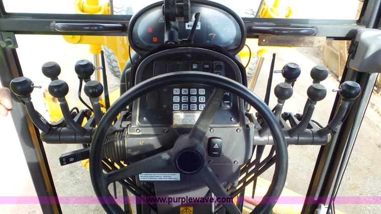 image for item J8389 2007 Volvo G940 motor grader