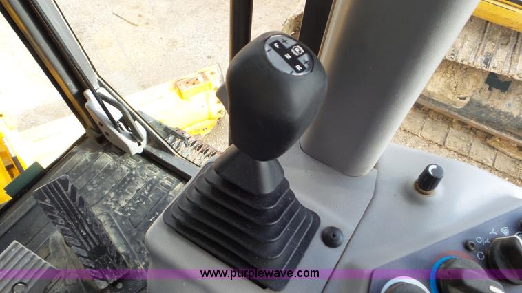 image for item J8389 2007 Volvo G940 motor grader