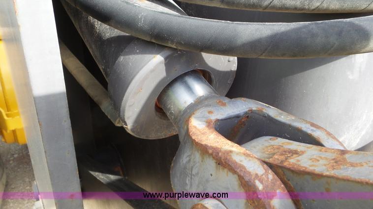 image for item J8389 2007 Volvo G940 motor grader