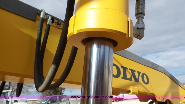 image for item J8389 2007 Volvo G940 motor grader