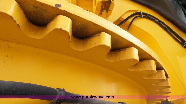 image for item J8389 2007 Volvo G940 motor grader