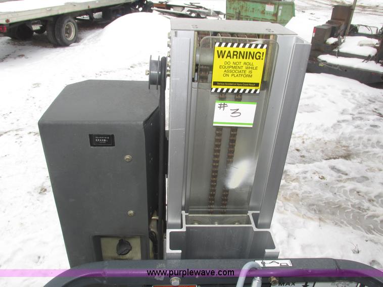 image for item J8790 2007 JLG 12SPHDDC vertical lift