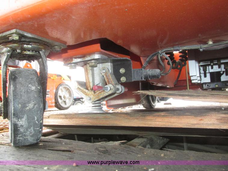 image for item J8790 2007 JLG 12SPHDDC vertical lift