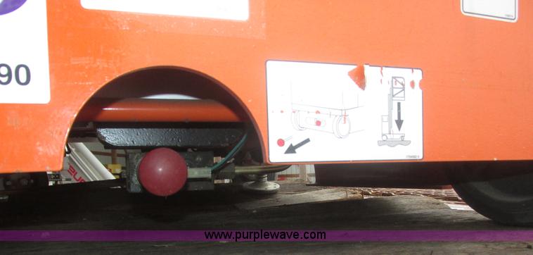 image for item J8790 2007 JLG 12SPHDDC vertical lift