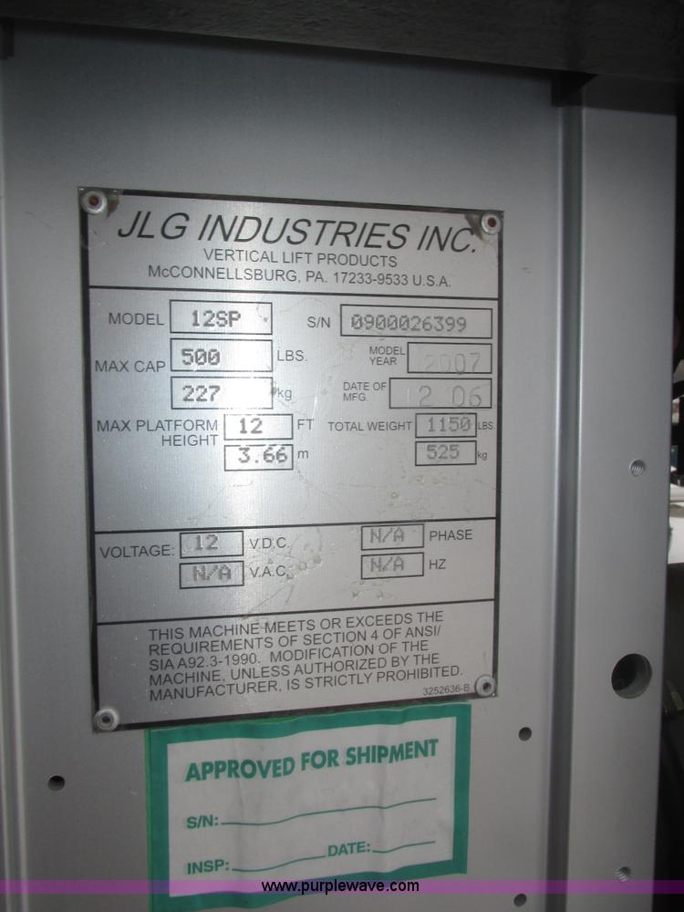 image for item J8790 2007 JLG 12SPHDDC vertical lift