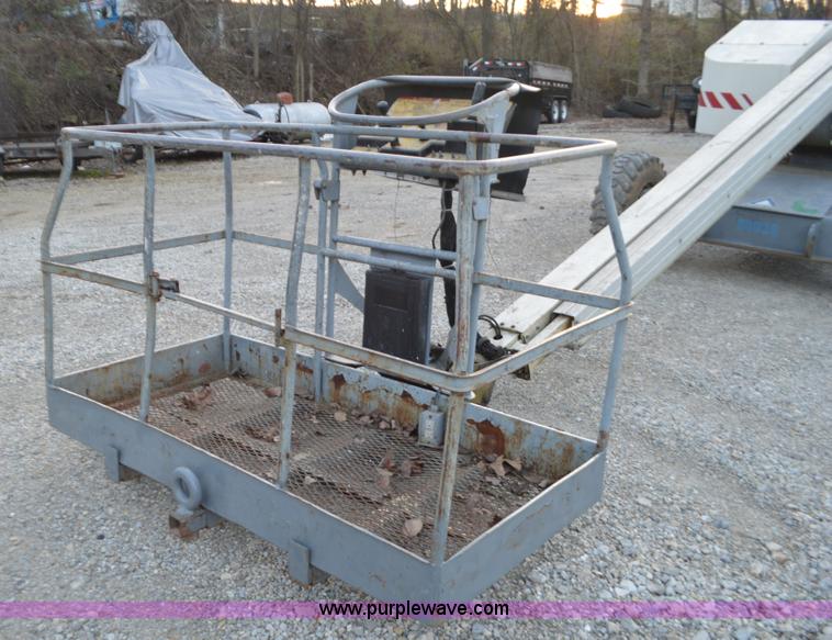image for item K5373 2000 Terex TB42 boom lift