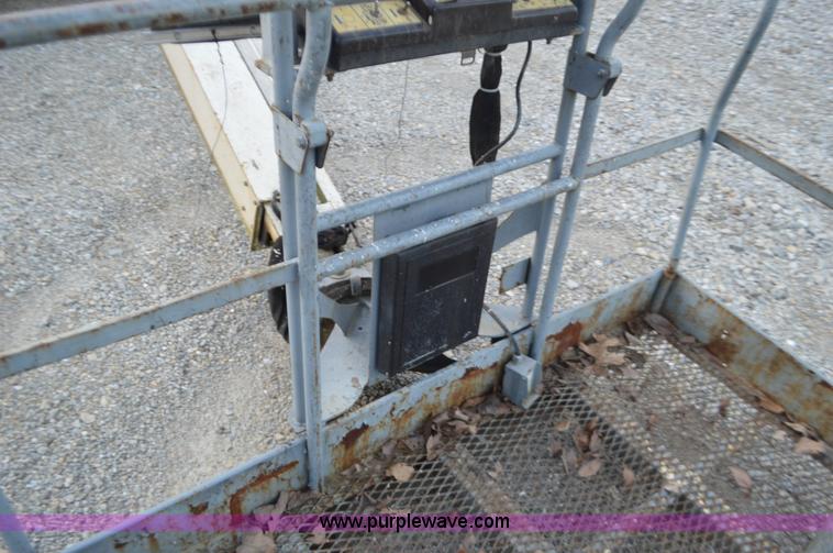 image for item K5373 2000 Terex TB42 boom lift