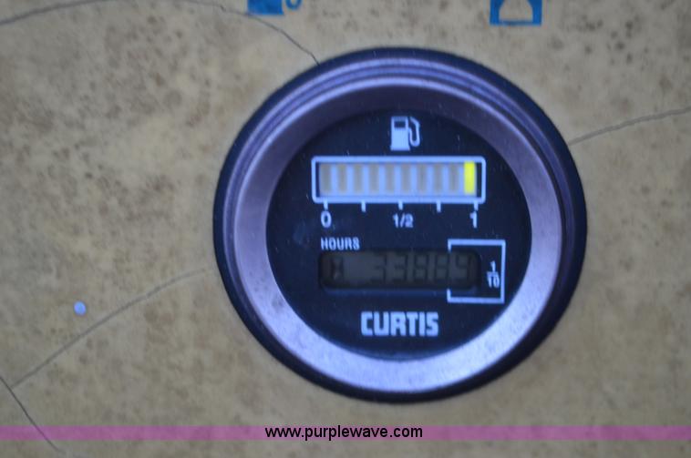 image for item K5373 2000 Terex TB42 boom lift