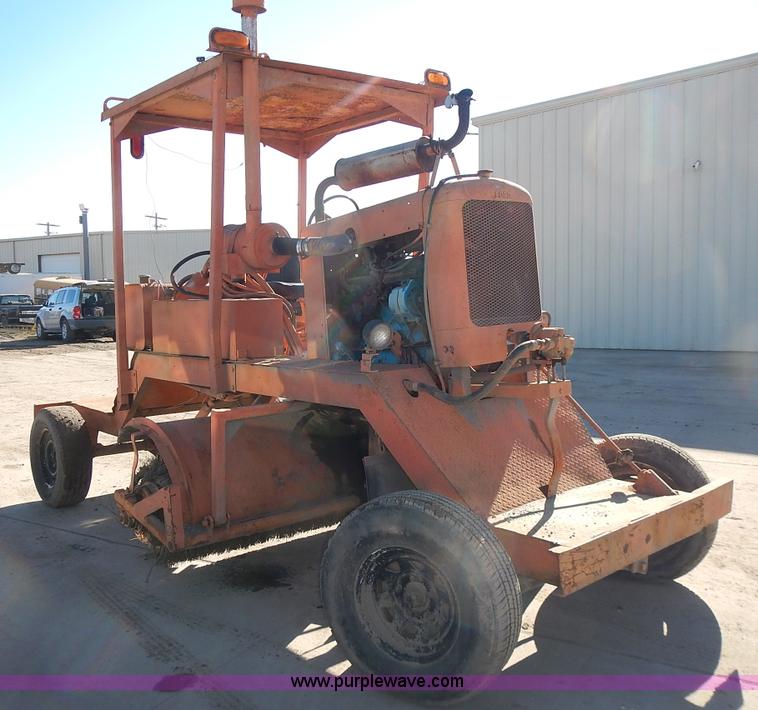 image for item L3628 Ford broom