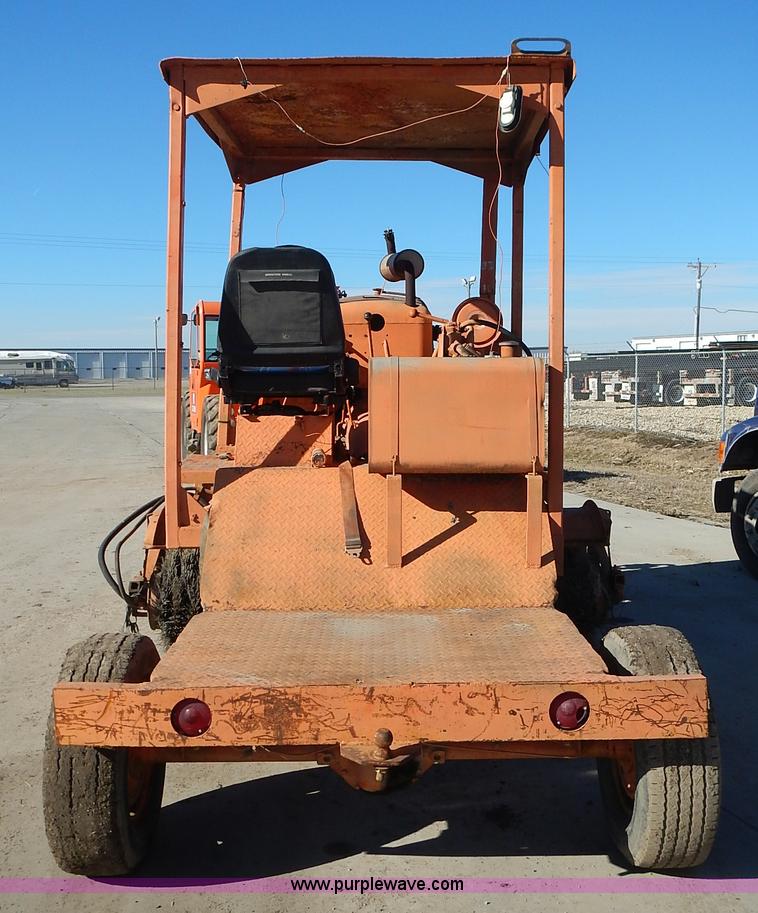 image for item L3628 Ford broom