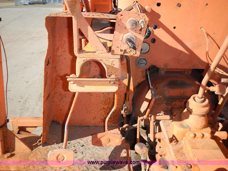 image for item L3628 Ford broom