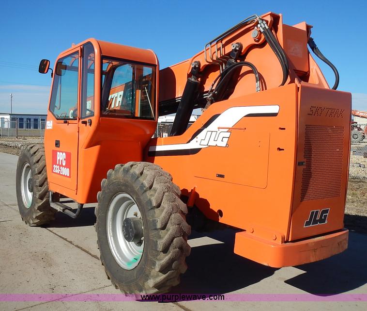 image for item L3633 2006 SkyTrak 6036 telehandler