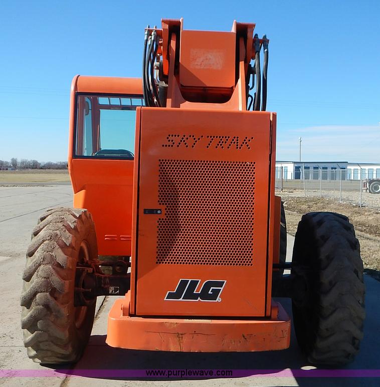 image for item L3633 2006 SkyTrak 6036 telehandler