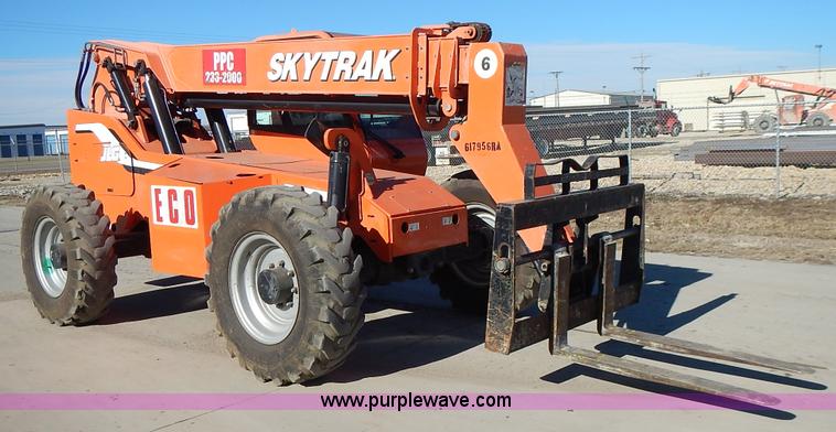 image for item L3633 2006 SkyTrak 6036 telehandler