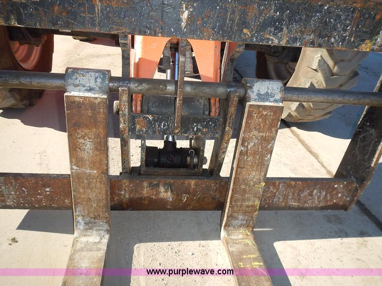 image for item L3633 2006 SkyTrak 6036 telehandler