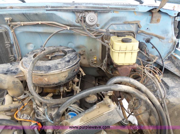 image for item L3661 1980 Ford F700 dump truck