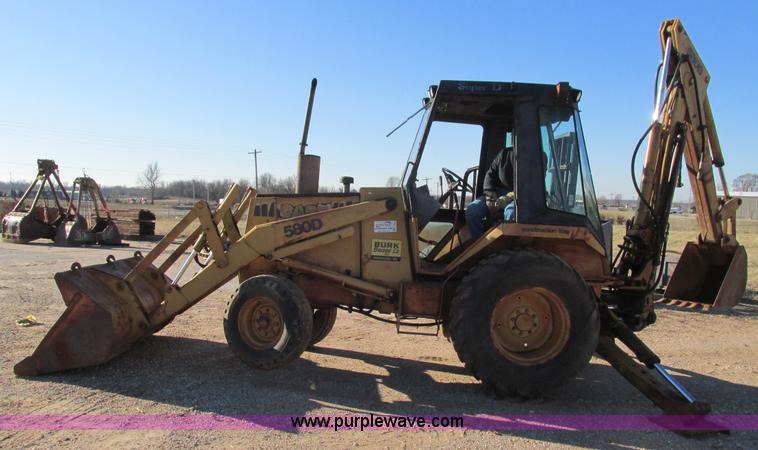 image for item L5383 1982 Case 580D backhoe