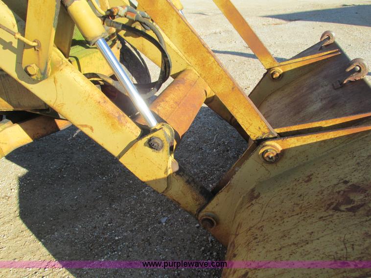 image for item L5383 1982 Case 580D backhoe