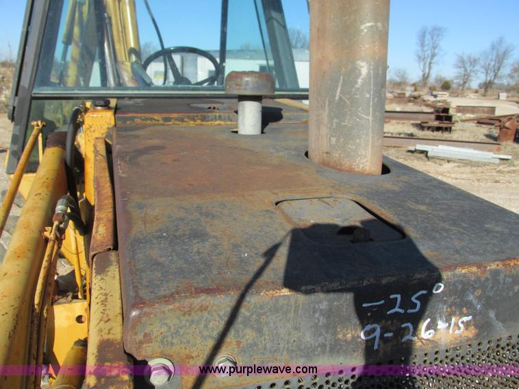 image for item L5383 1982 Case 580D backhoe