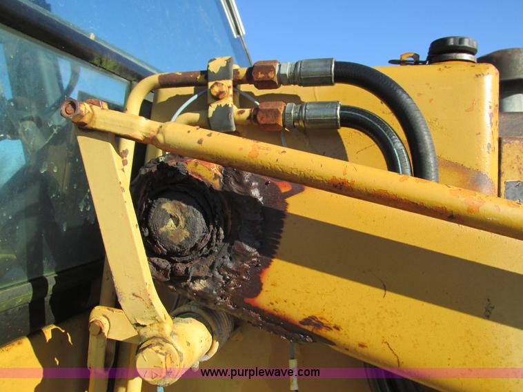 image for item L5383 1982 Case 580D backhoe