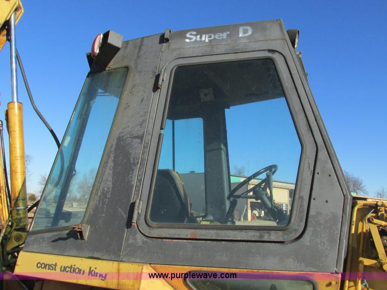 image for item L5383 1982 Case 580D backhoe