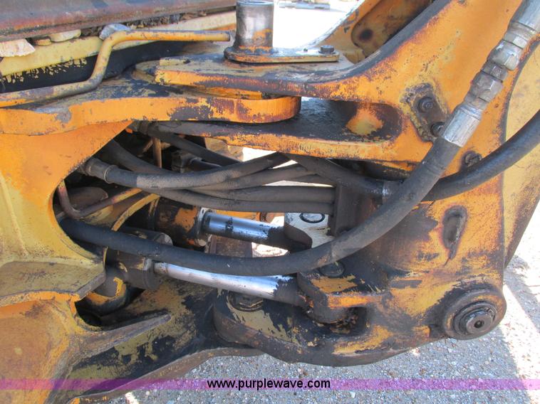 image for item L5383 1982 Case 580D backhoe