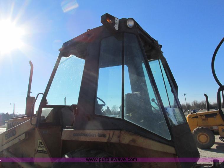 image for item L5383 1982 Case 580D backhoe