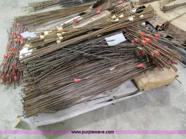 image for item L5384 Assorted concrete form snap ties