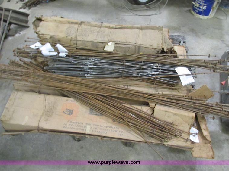 image for item L5384 Assorted concrete form snap ties