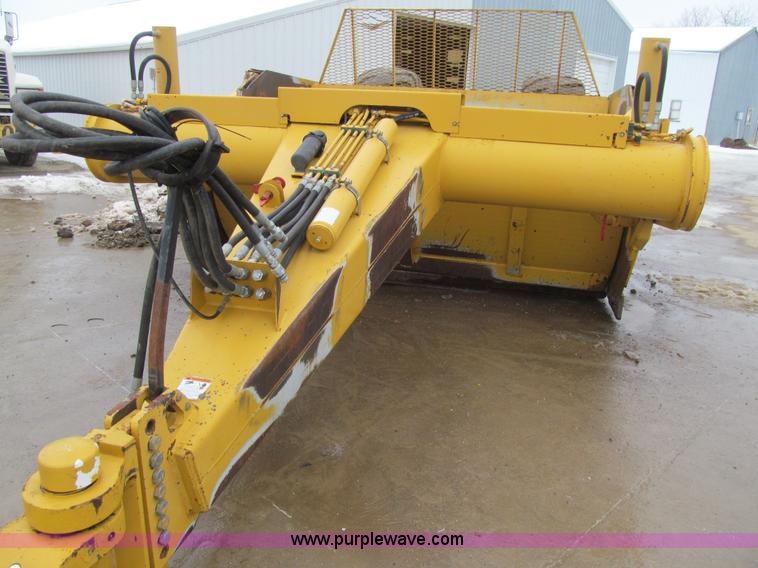 image for item L5502 2009 Ashland I-180TS2 hydraulic scraper