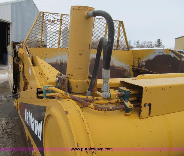 image for item L5502 2009 Ashland I-180TS2 hydraulic scraper