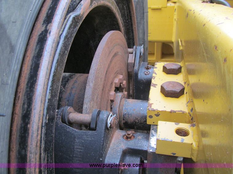 image for item L5502 2009 Ashland I-180TS2 hydraulic scraper