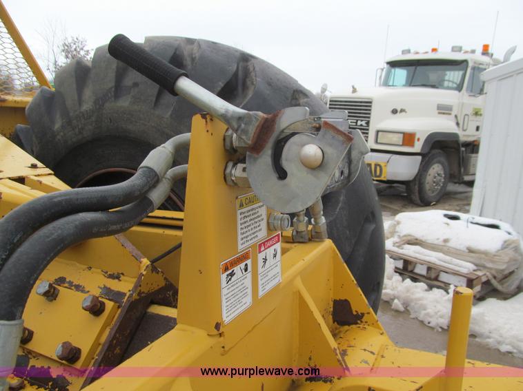 image for item L5502 2009 Ashland I-180TS2 hydraulic scraper