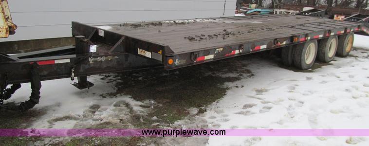 image for item L5505 2004 XL Specialized XL50T equipment trailer